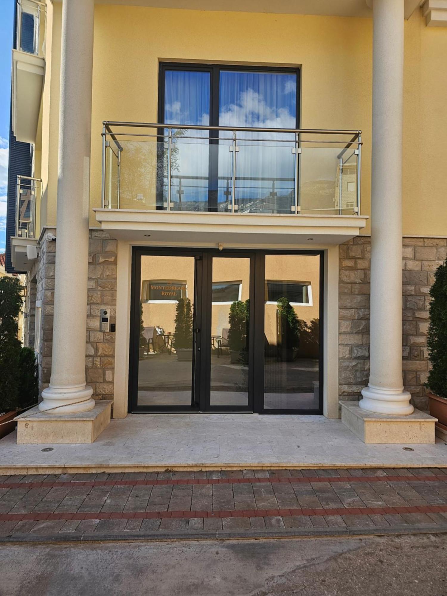 Modern Top Floor Sea View 3Br With Pools, Spa & Fitness Bečići 외부 사진