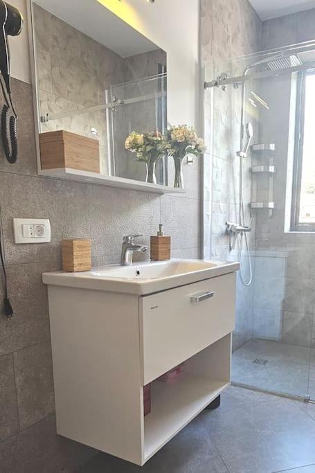Modern Top Floor Sea View 3Br With Pools, Spa & Fitness Bečići 외부 사진